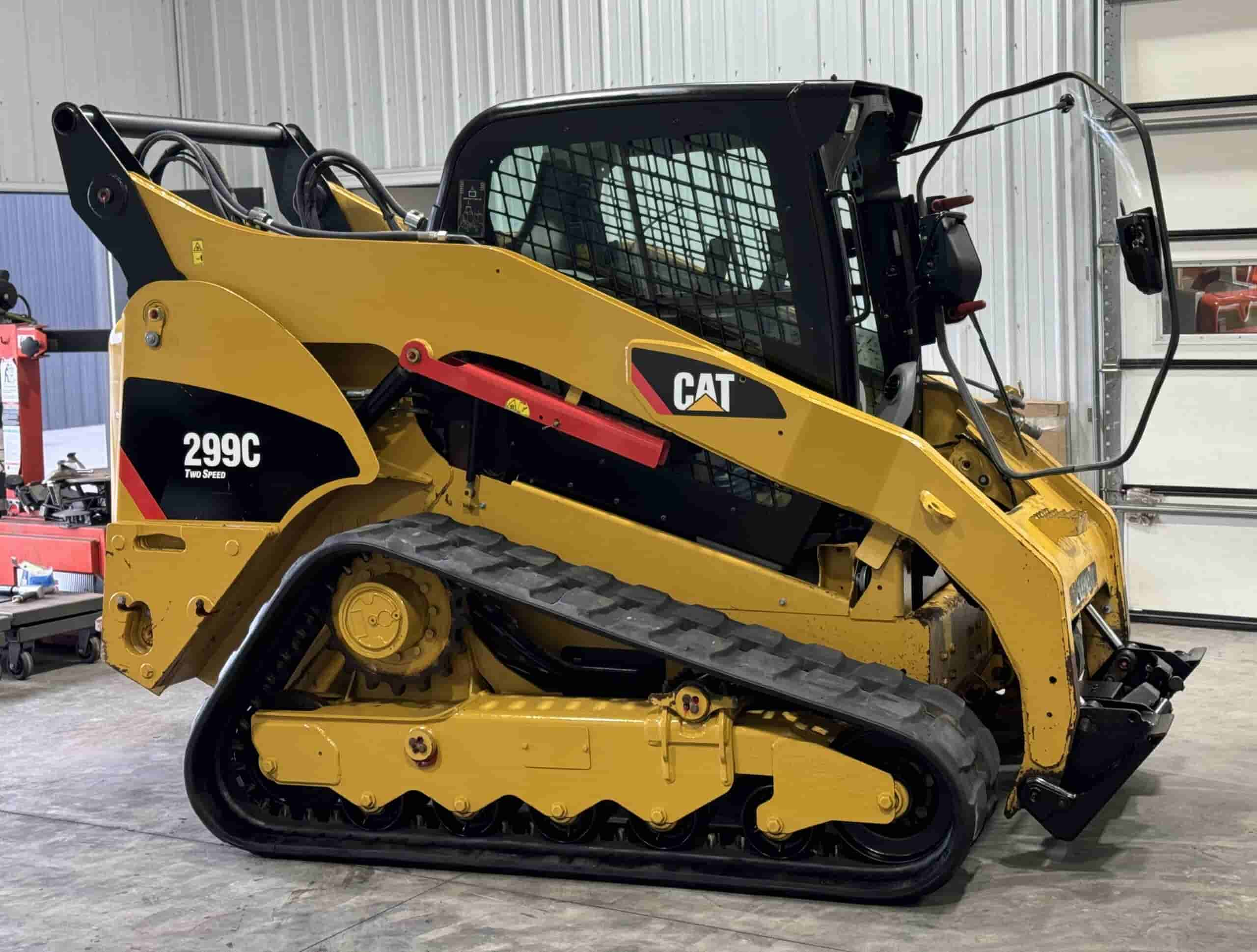 2009 CAT 299C Pre-Emissions
